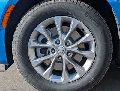 2026 Chrysler Pacifica, $45584. Photo 4