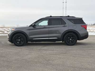 2021 Ford Explorer, $28000. Photo 11
