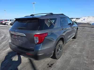 2021 Ford Explorer, $28000. Photo 6
