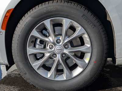 2026 Chrysler Pacifica, $46072. Photo 4