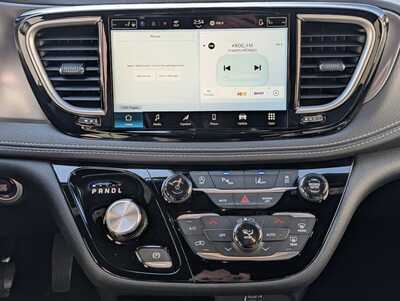 2026 Chrysler Pacifica, $46072. Photo 9