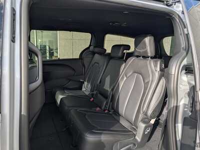 2026 Chrysler Pacifica, $43435. Photo 6