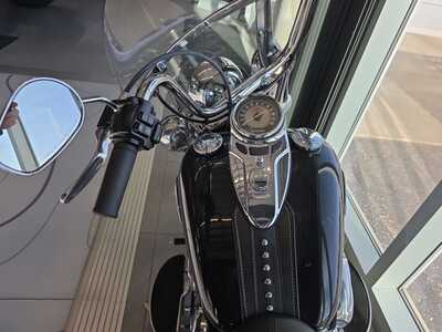 2015 Harley Davidson Road Glide, $15000. Photo 3