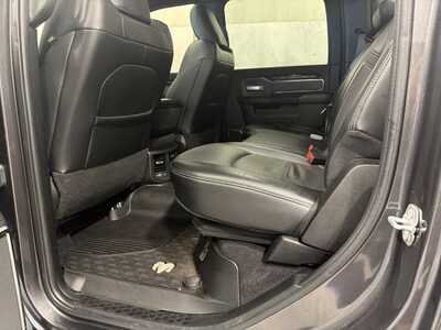 2020 RAM 2500 Crew Cab, $40500. Photo 5