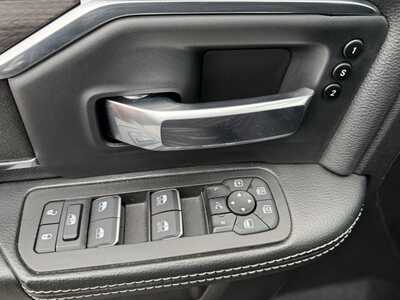 2025 RAM 2500 Crew Cab, $64000. Photo 10