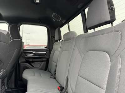 2025 RAM 1500 Ext Cab, $42000. Photo 10