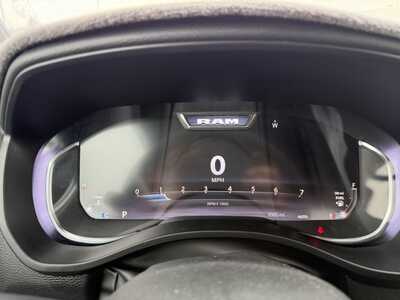 2025 RAM 1500 Ext Cab, $42000. Photo 9