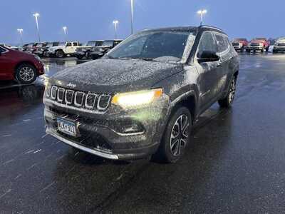 2022 Jeep Compass, $24000. Photo 5