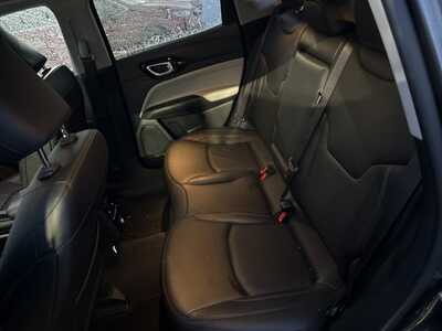 2022 Jeep Compass, $24000. Photo 8