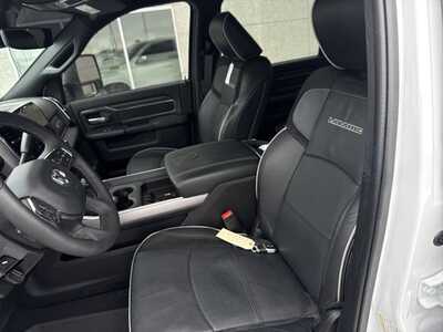 2025 RAM 3500 Crew Cab, $76000. Photo 10