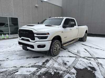 2025 RAM 3500 Crew Cab, $76000. Photo 5