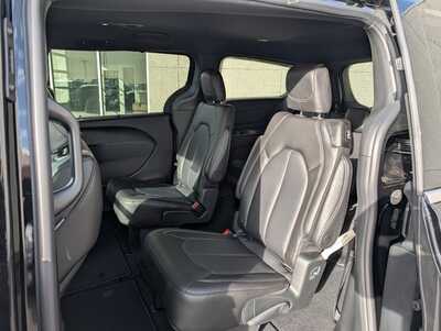 2026 Chrysler Pacifica, $37115. Photo 6