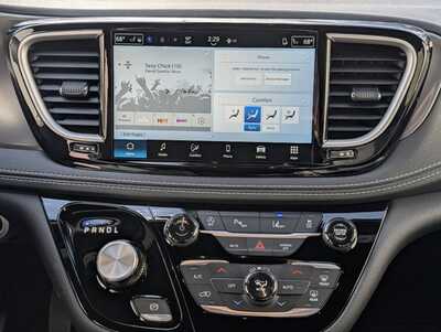 2026 Chrysler Pacifica, $37115. Photo 9