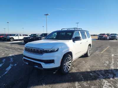 2023 Jeep Grand Wagoneer, $51000. Photo 5