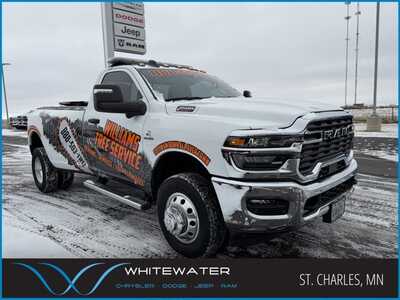 2026 RAM 3500 Reg Cab, $70000. Photo 1