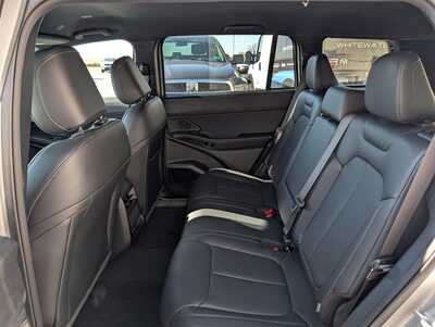 2026 Jeep Cherokee, $39926. Photo 6