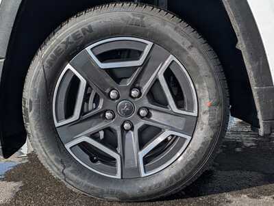 2026 Jeep Cherokee, $40509. Photo 4