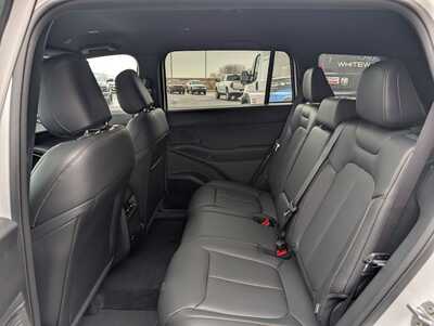 2026 Jeep Cherokee, $39311. Photo 6