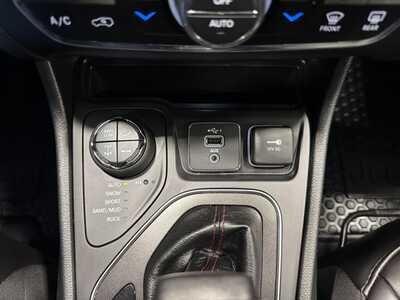2020 Jeep Cherokee, $21500. Photo 11