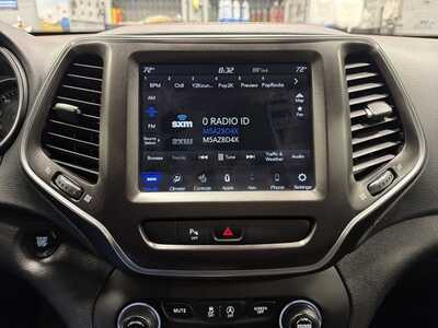 2020 Jeep Cherokee, $21500. Photo 6