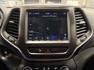 2020 Jeep Cherokee, $21500. Photo 8