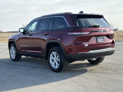 2023 Jeep Grand Cherokee, $32000. Photo 6