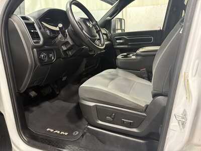2024 RAM 2500 Crew Cab, $41000. Photo 4