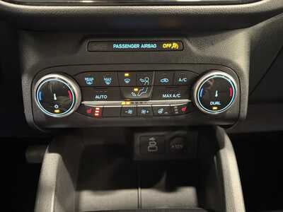 2025 Ford Escape, $23900. Photo 8