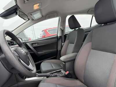 2019 Toyota Corolla, $16990. Photo 4