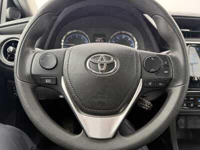 2019 Toyota Corolla, $16990. Photo 9