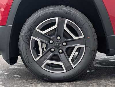 2026 Jeep Cherokee, $39311. Photo 4