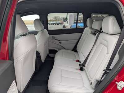 2026 Jeep Cherokee, $39311. Photo 6