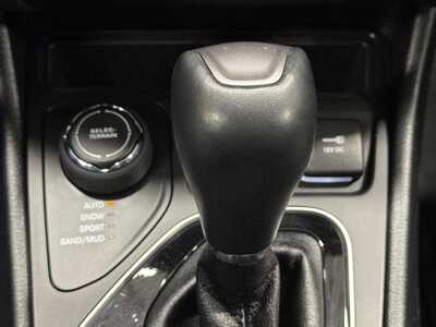 2022 Jeep Cherokee, $19500. Photo 10