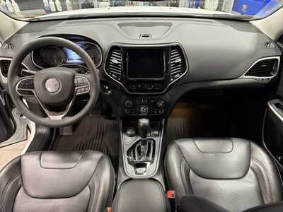 2022 Jeep Cherokee, $19500. Photo 4