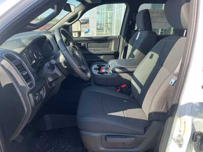 2026 RAM 3500 Crew Cab, $57428. Photo 10