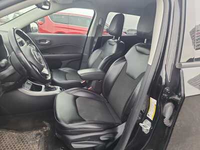 2020 Jeep Compass, $16000. Photo 10