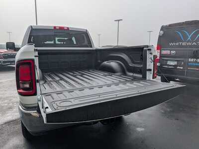 2026 RAM 3500 Crew Cab, $58178. Photo 7