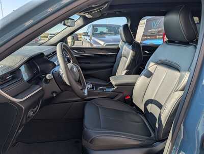 2026 Jeep Grand Cherokee L, $48694. Photo 5