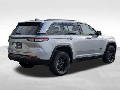 2026 Jeep Grand Cherokee, $42783. Photo 2
