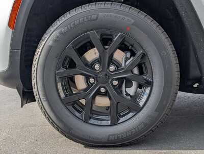 2026 Jeep Grand Cherokee, $42783. Photo 4