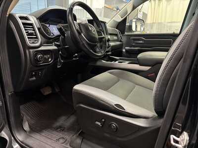 2019 RAM 1500 Crew Cab, $26500. Photo 3