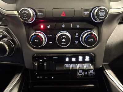 2019 RAM 1500 Crew Cab, $26500. Photo 8
