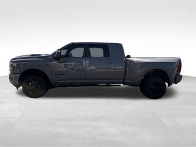 2026 RAM 3500 Crew Cab, $85000. Photo 4
