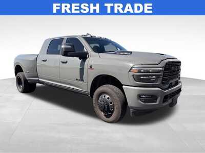 2026 RAM 3500 Crew Cab, $85000. Photo 1