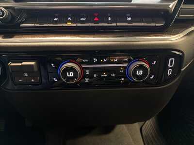 2026 Chevrolet 1500 Crew Cab, $41000. Photo 10