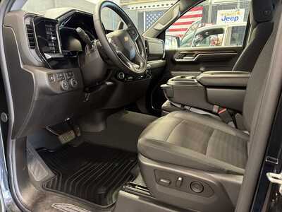 2026 Chevrolet 1500 Crew Cab, $41000. Photo 4