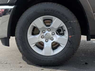 2026 RAM 1500 Crew Cab, $48072. Photo 4