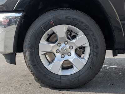 2026 RAM 1500 Crew Cab, $48072. Photo 4