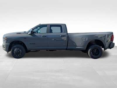 2026 RAM 3500 Crew Cab, $77423. Photo 3
