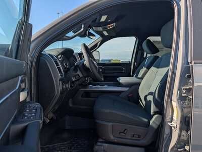 2026 RAM 3500 Crew Cab, $77423. Photo 5